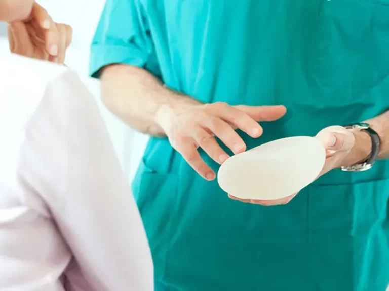 عوارض پروتز سینه